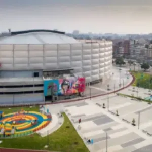 ¿Quién responde por el dinero tras la cancelación del concierto de Damas Gratis por disturbios y una muerte en Bogotá?