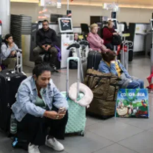 Polonia analiza restringir exención de visado a colombianos tras incendios provocados en Varsovia y Radom