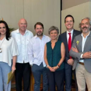¿Qué hacían reunidos en Cartagena Gustavo Bolívar, Claudia López, Vicky Dávila, María Fernanda Cabal y Juan Daniel Oviedo?