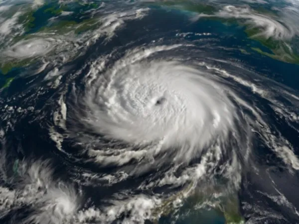 Huracán desde satélite
