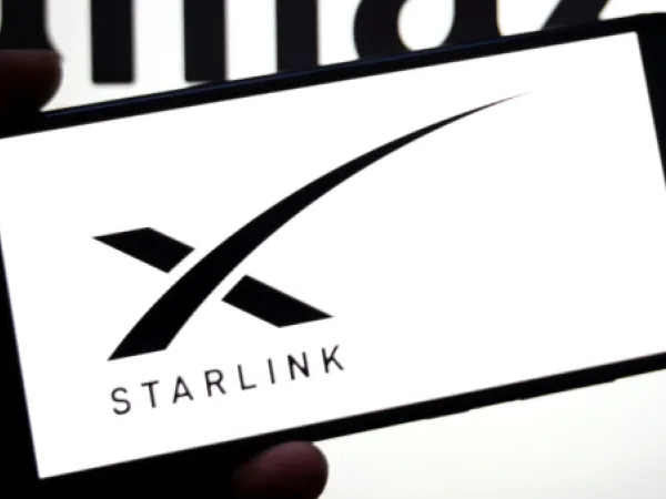  los celulares que tienen acceso gratuito a “Starlink”, el servicio de internet satelital de Elon Musk