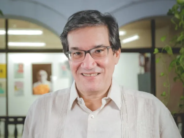 Jaime Abello de la Fundación Gabo reconocido con mención especial del Premio Maria Moors Cabot 2025