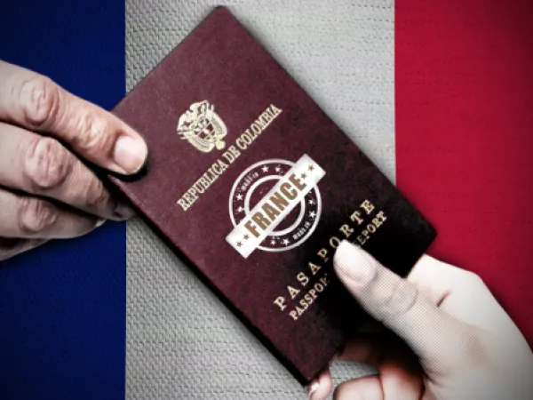 Empresa francesa en los pasaportes. 