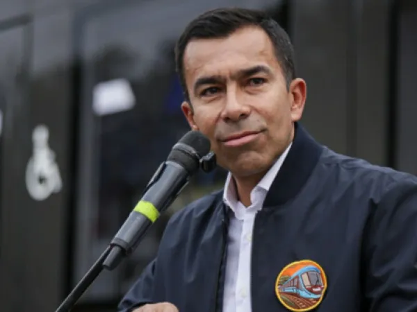 Gobernador Jorge Rey denuncia crisis hospitalaria en Cundinamarca por deudas de las EPS